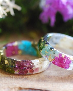 Family Birthstone Ring, Personalized Gift, Mothers Ring Gift, Family Ring, Nature Jewelry, Pressed Flower Resin Ring Git for Family