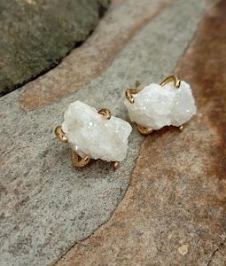 Handmade White Druzy Stud Earrings, Raw Geode Crystal, Gold Plated Stainless Steel