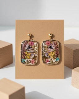 Pressed Flower Resin Earrings | Gold Botanical Dangle Jewelry | Unique Garden Statement | Gift for Her