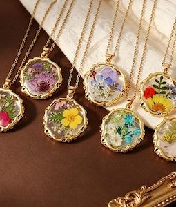 Personalized Birth Flower Necklace, Custom Resin Flower Necklace, Teardrop Resin Pendant, Botanical Necklace, Birthday Gift For Mom