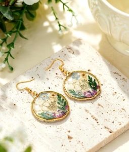 Pressed Flowers Earrings,Dried flower Earrings,Everlasting Flower,Grandma Gifts,Botanical Resin Pendant,Bridesmaid gift,Gifts for Mom